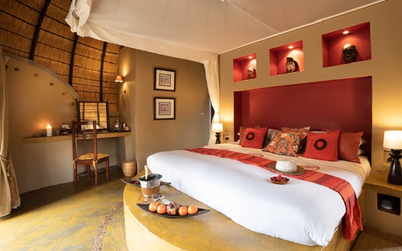 Hoyo Hoyo Safari Lodge 3 night Fly in Package